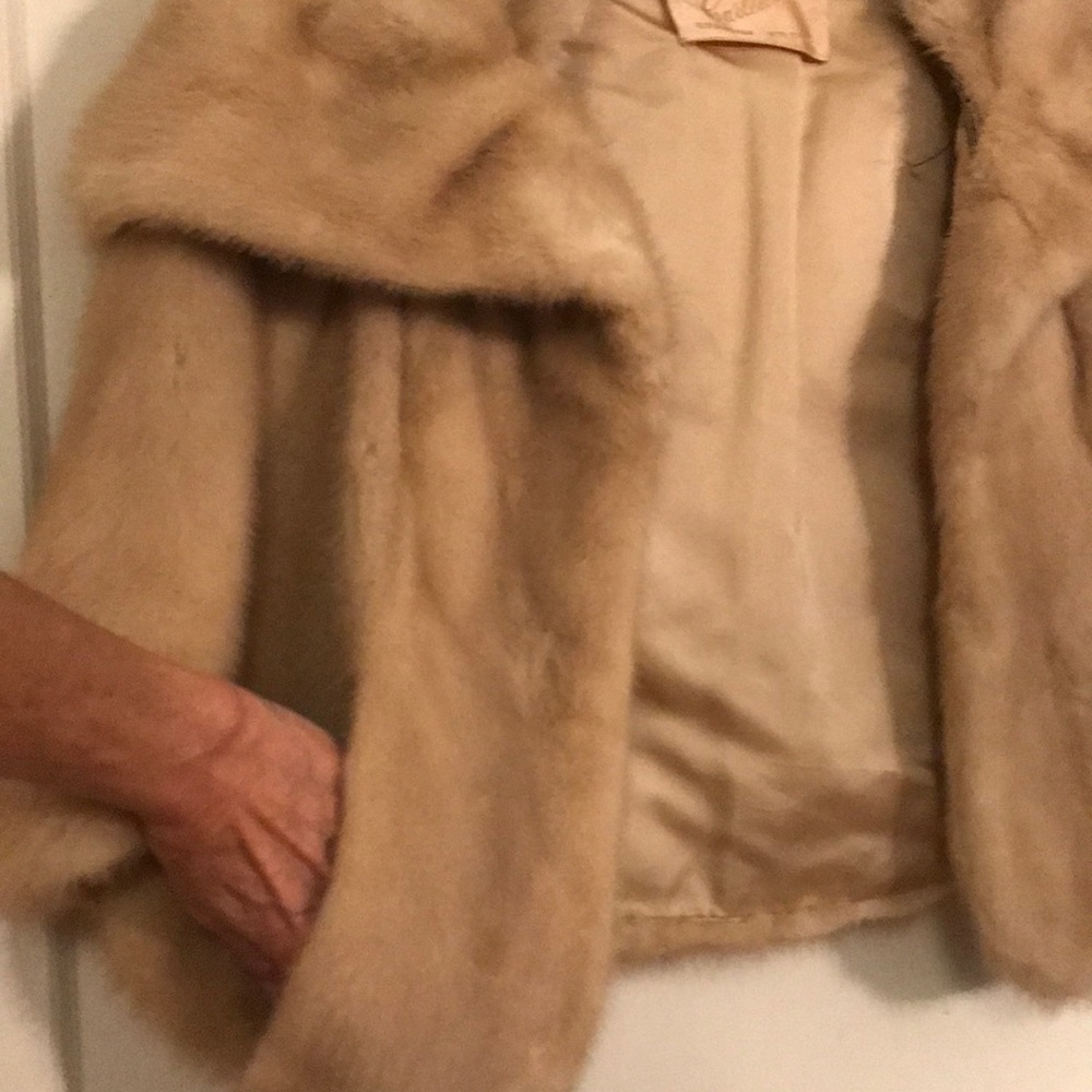 Vintage Pale Beige Mink